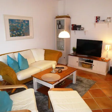 Apartment Im Zeesenhaus Im 1 Og Mit Balkon