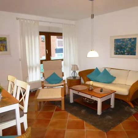 Im Zeesenhaus Im 1 Og Mit Balkon Apartment *