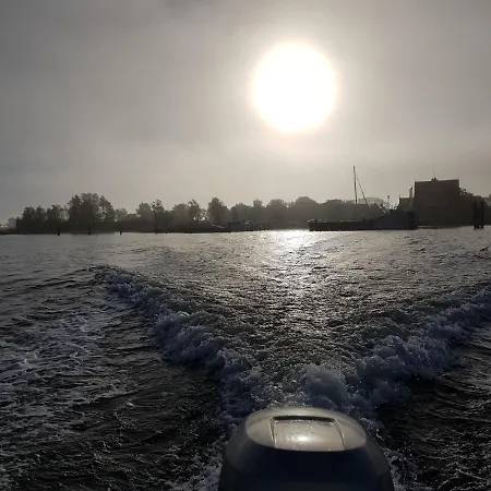 Апартаменты Im Zeesenhaus Im 1 Og Mit Balkon