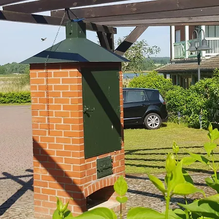 Im Zeesenhaus Im 1 Og Mit Balkon アパート