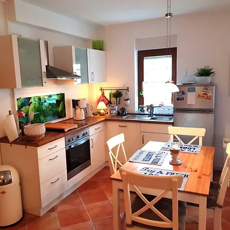 Im Zeesenhaus Im 1 Og Mit Balkon
