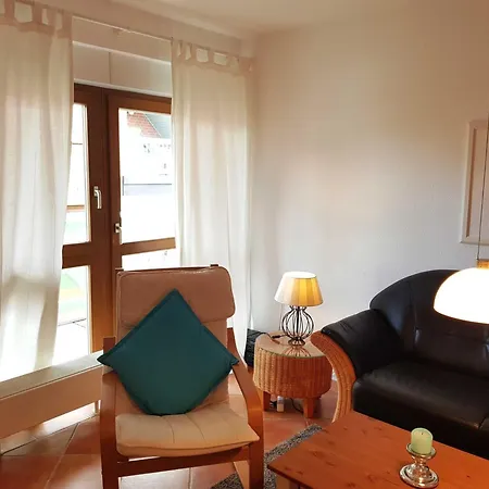 Lejlighed Im Zeesenhaus Im 1 Og Mit Balkon